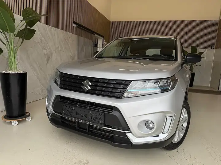 Suzuki Vitara 2022 photo 2