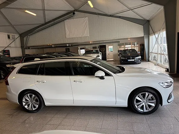Volvo V60 2022 photo 5