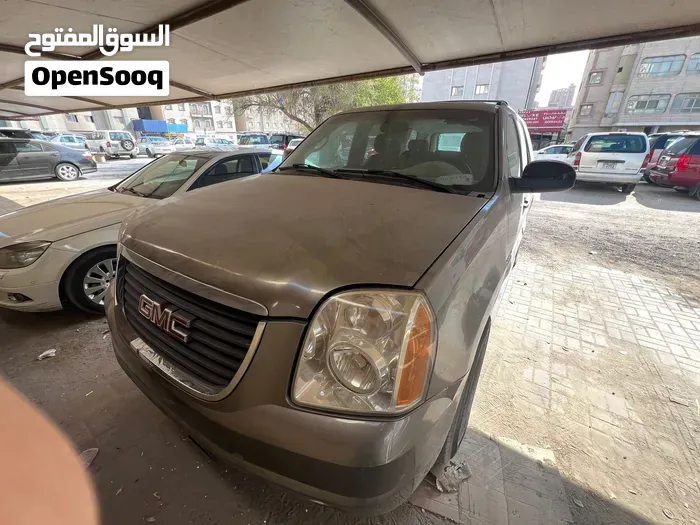 GMC Yukon 2007 photo 2