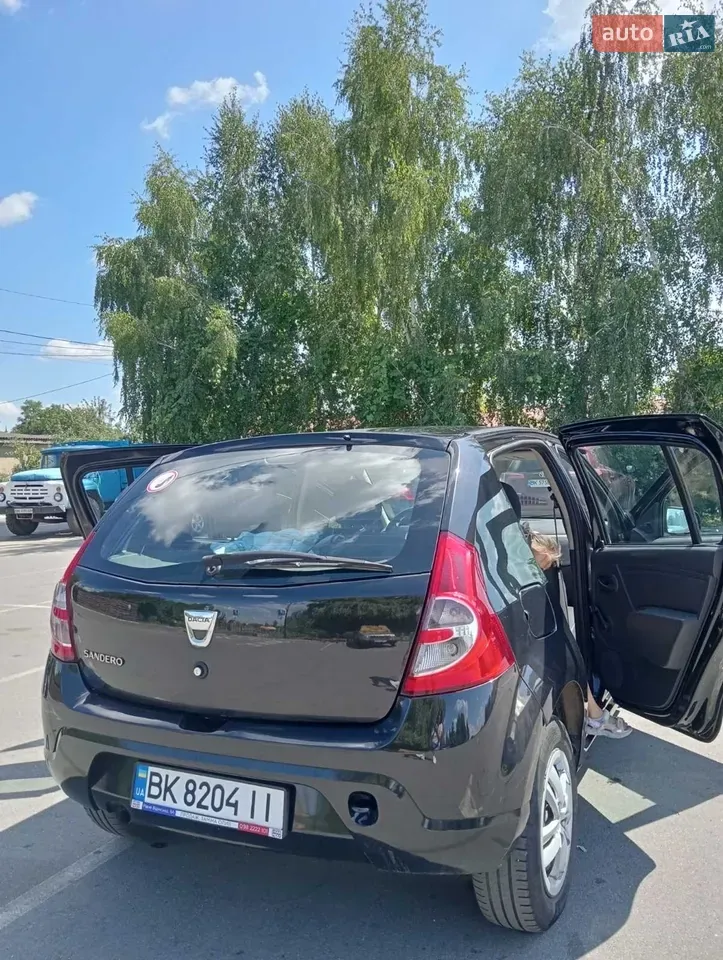 Dacia Sandero 2012 photo 4