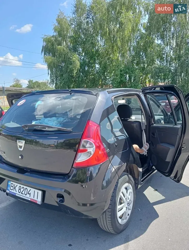Dacia Sandero 2012 photo 3