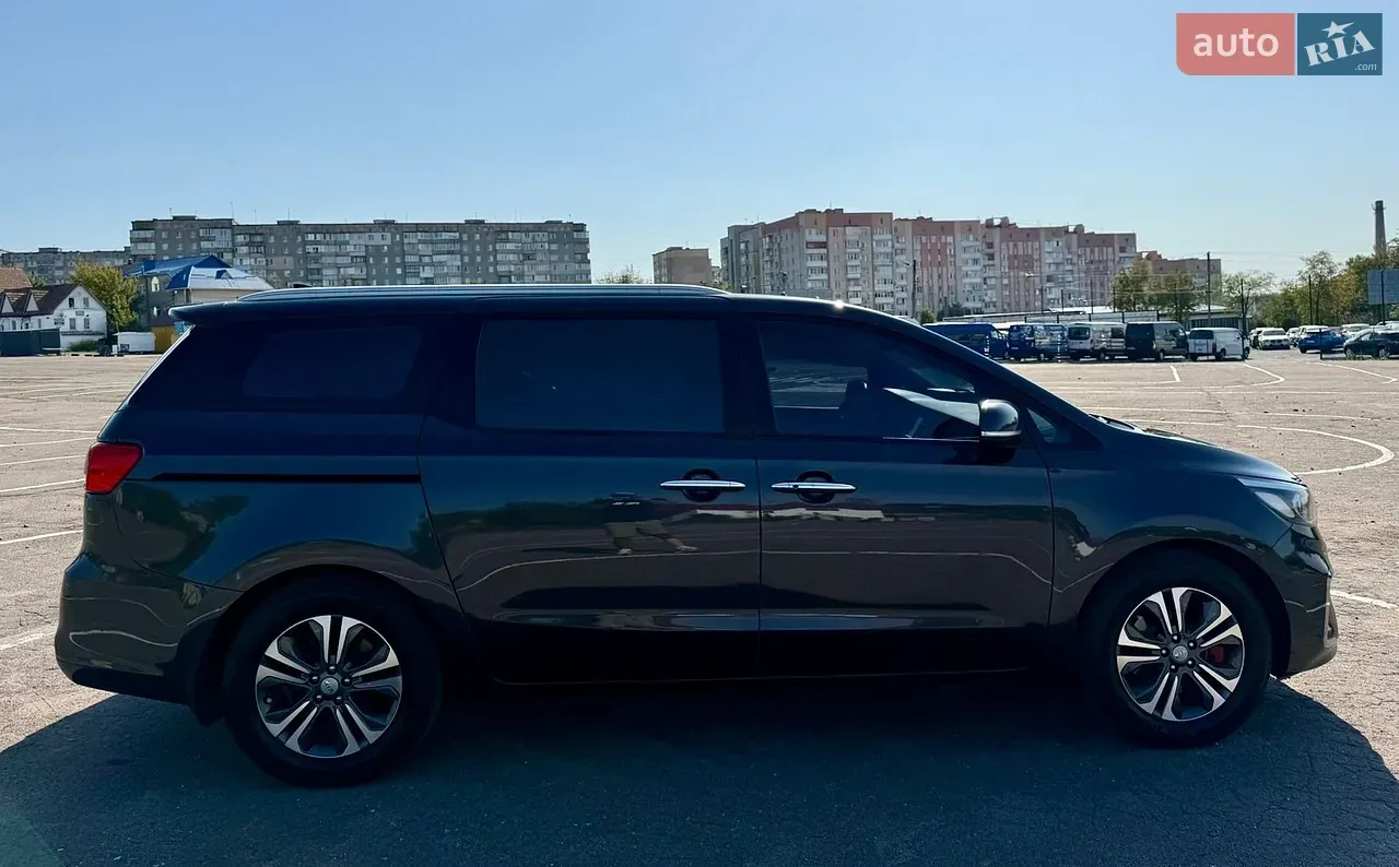Kia Carnival 2019 photo 4
