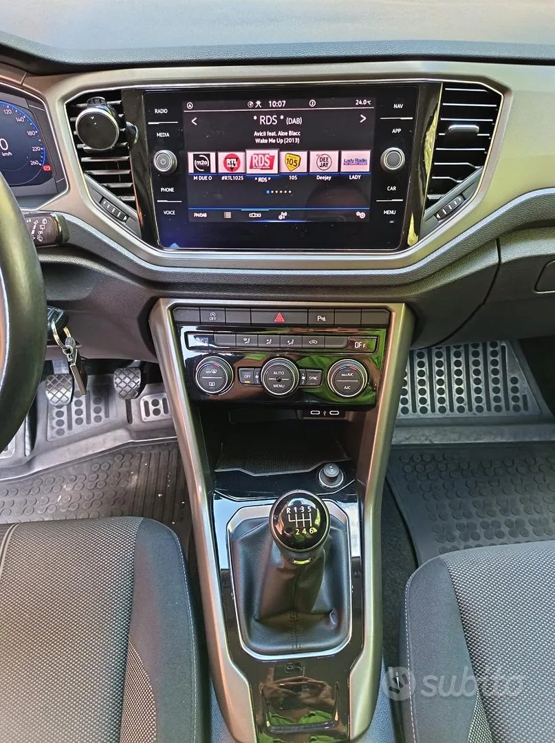 Volkswagen T-Roc 2021 photo 5