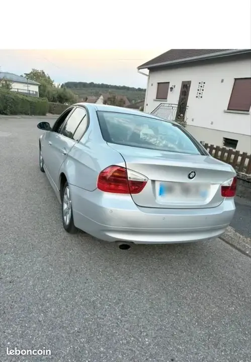 BMW E90 2006 photo 3