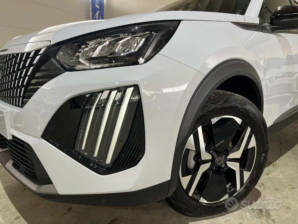 Peugeot 2008 2025 photo 5