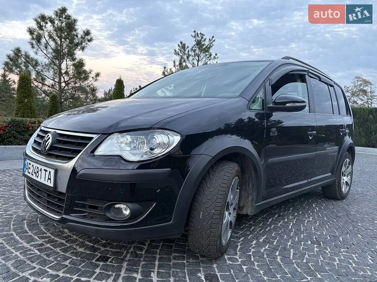 Volkswagen Cross Touran