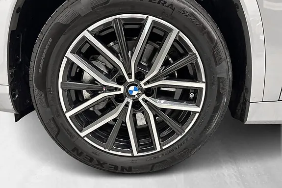 BMW Ix1 2026 photo 5