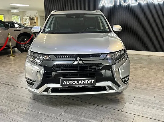 Mitsubishi Outlander 2020 photo 2