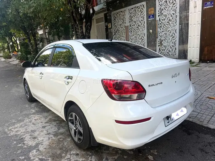 Kia Soluto 2023 photo 3