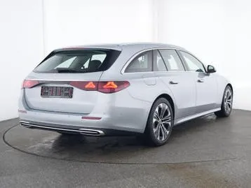 Mercedes-Benz E-Class 2024 photo 2
