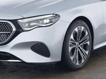 Mercedes-Benz E-Class 2024 photo 3