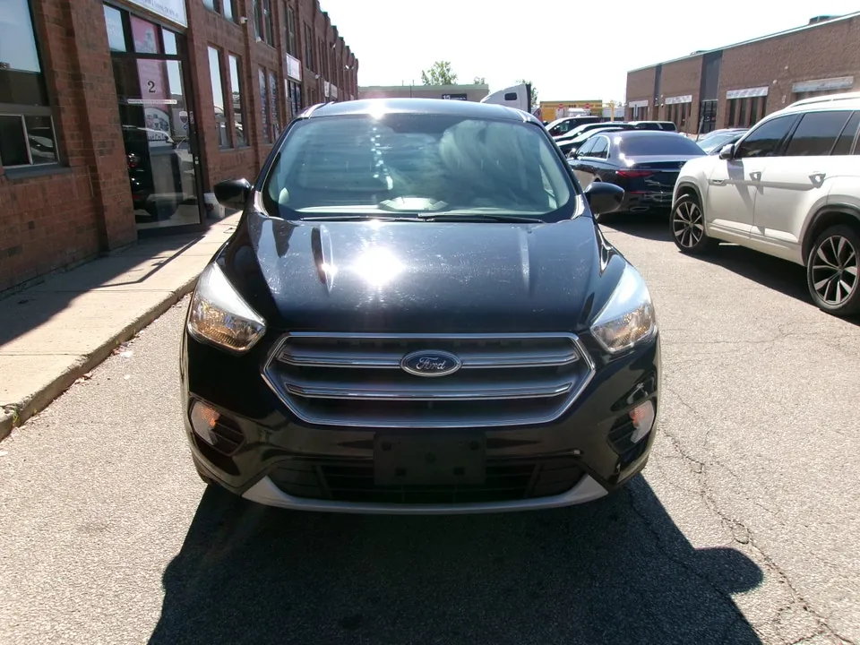Ford Escape 2017 photo 2