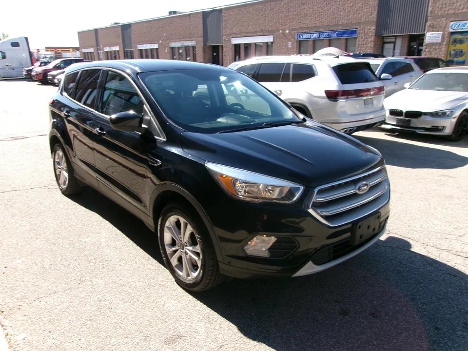 Ford Escape 2017 photo 3