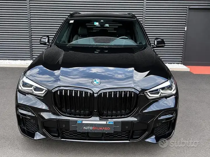 BMW X5 2023 photo 2