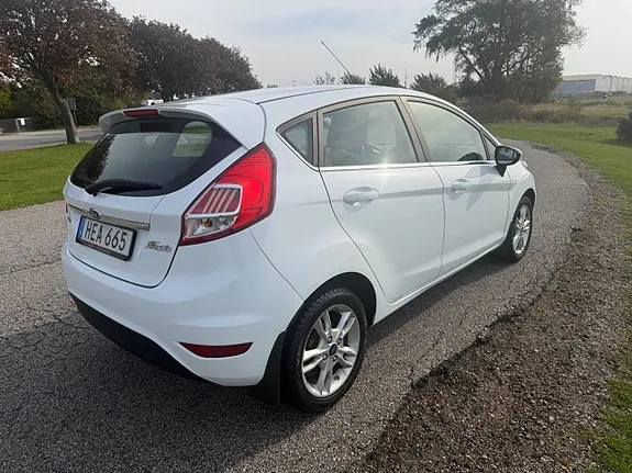 Ford Fiesta 2016 photo 4