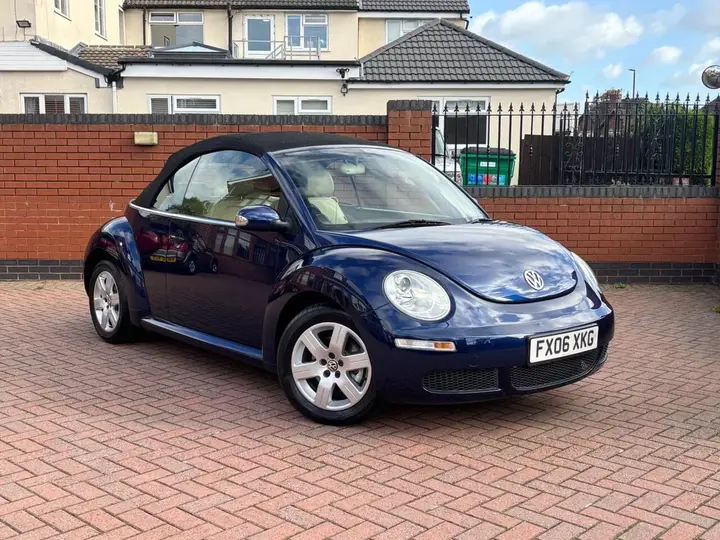 Volkswagen Beetle 2006 photo 2