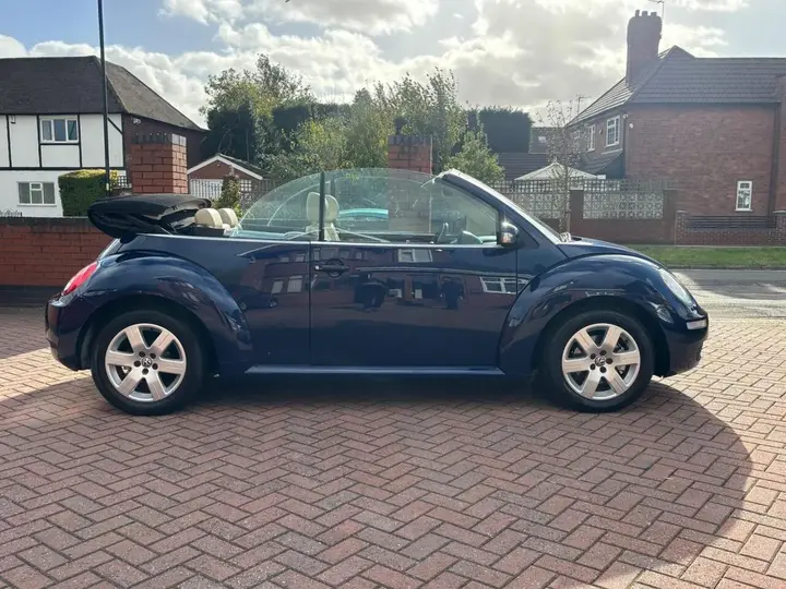 Volkswagen Beetle 2006 photo 5