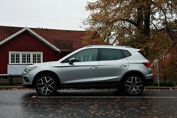 Seat Arona 2018 photo 3