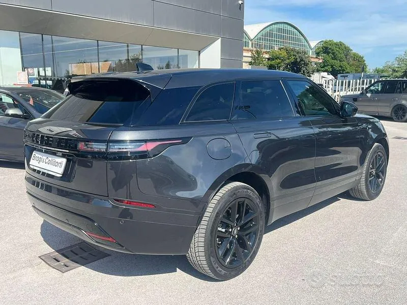 Land Rover Range Rover Velar 2024 photo 4