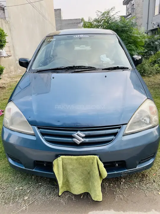 Suzuki Liana