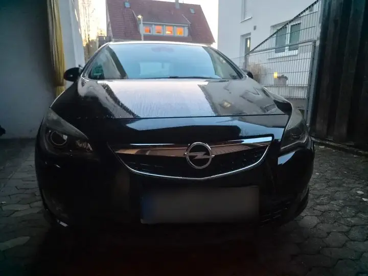 Opel Astra J