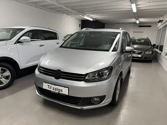 Volkswagen Touran 2012 photo 4