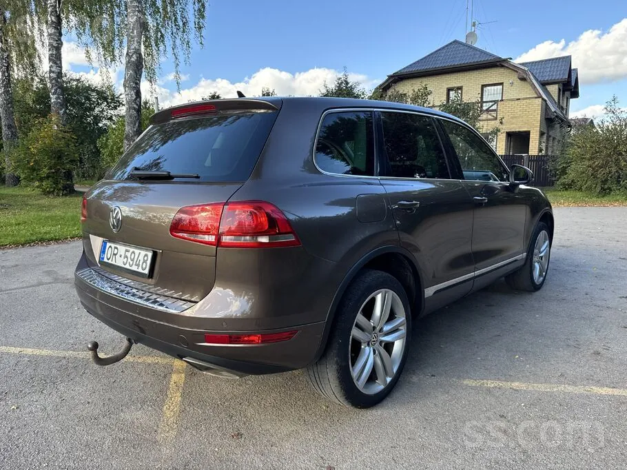Volkswagen Touareg 2012 photo 3