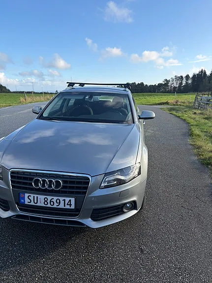 Audi A4 2010 photo 5