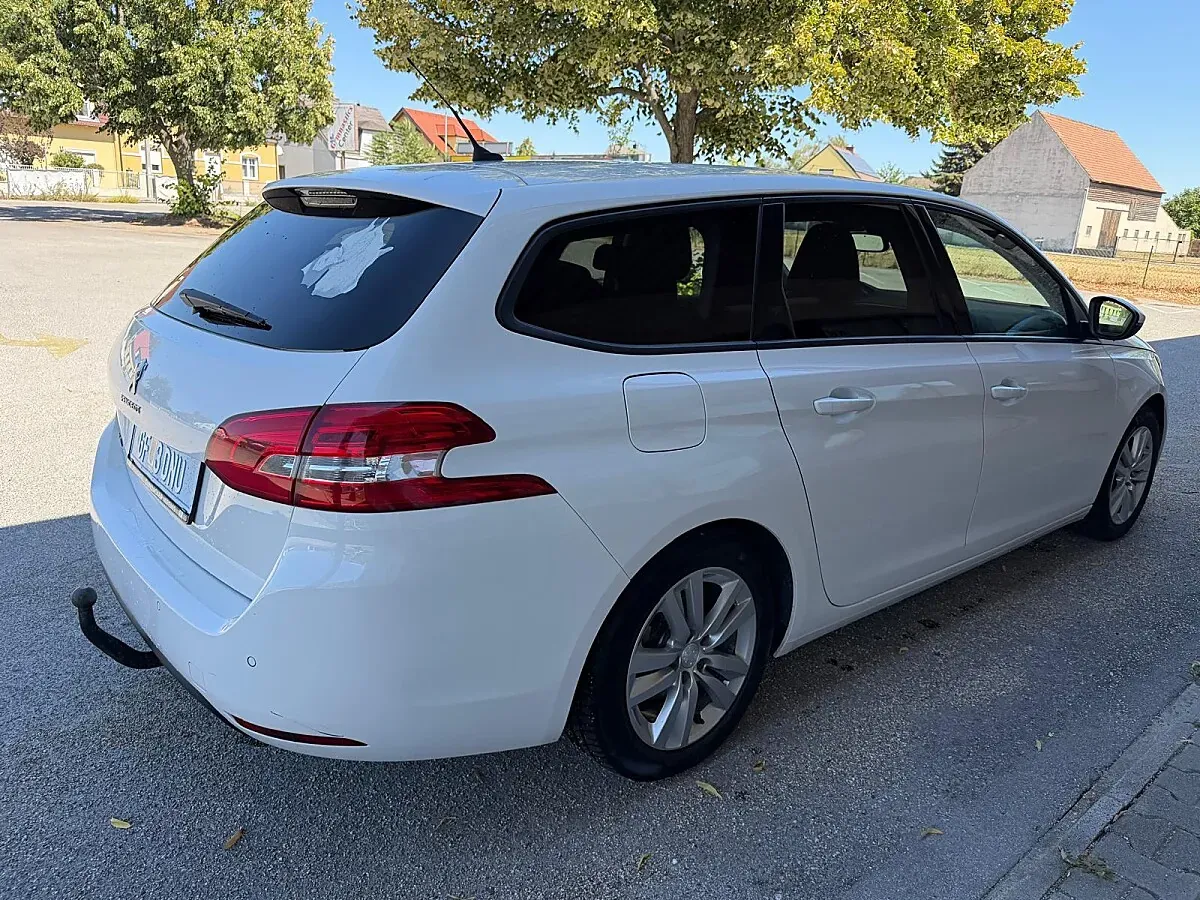 Peugeot 308 2020 photo 3