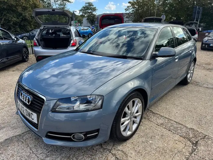 Audi A3 2012 photo 3