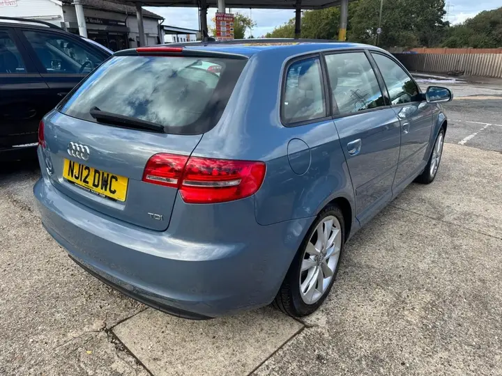 Audi A3 2012 photo 4