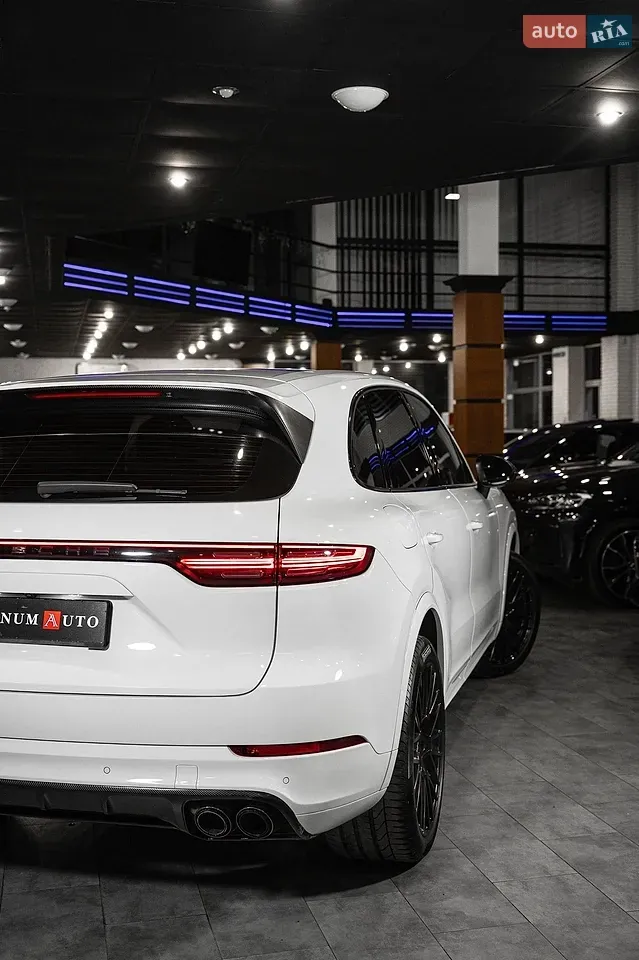 Porsche Cayenne 2019 photo 2