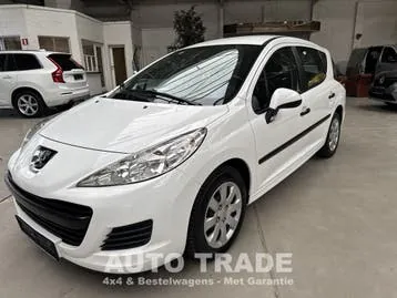 Peugeot 207 2010 photo 2