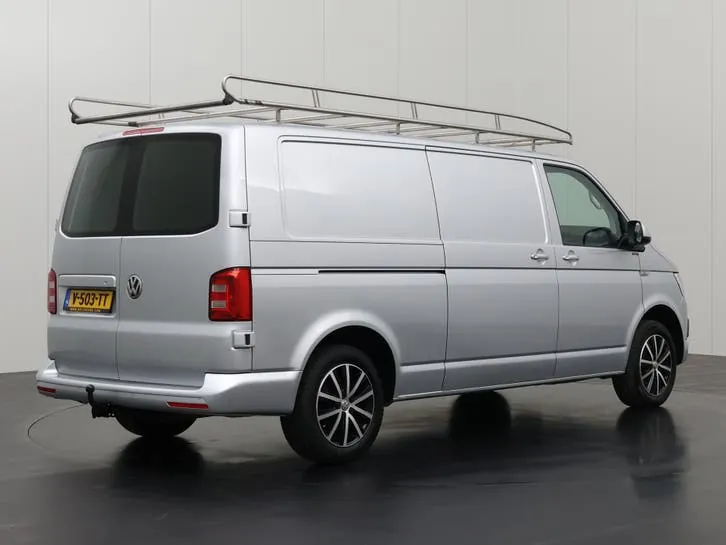 Volkswagen Transporter 2019 photo 2