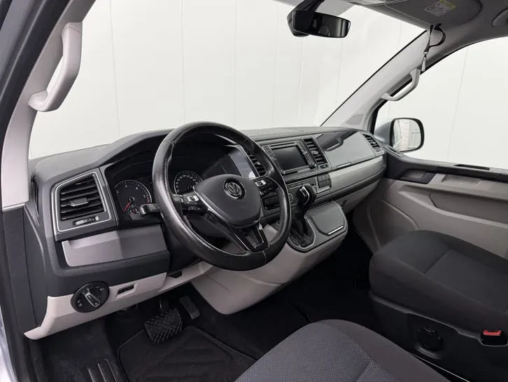 Volkswagen Transporter 2019 photo 3