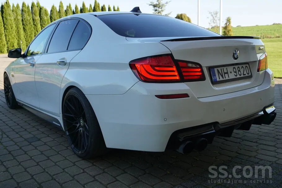 BMW 530D 2010 photo 4