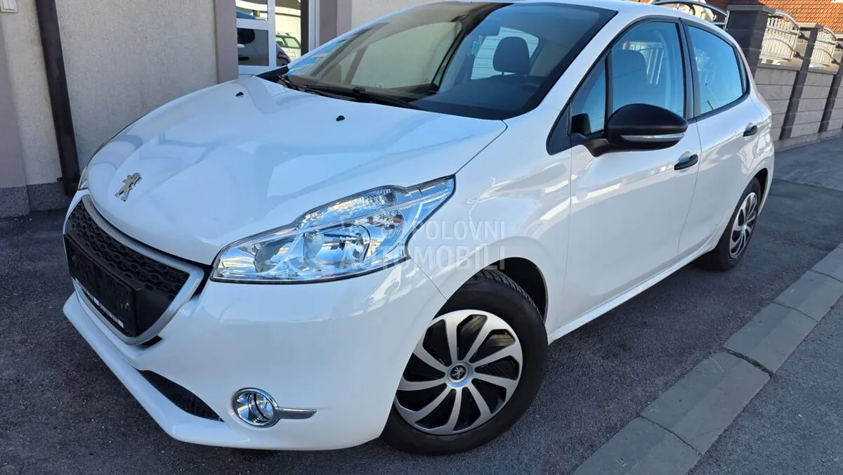 Peugeot 208