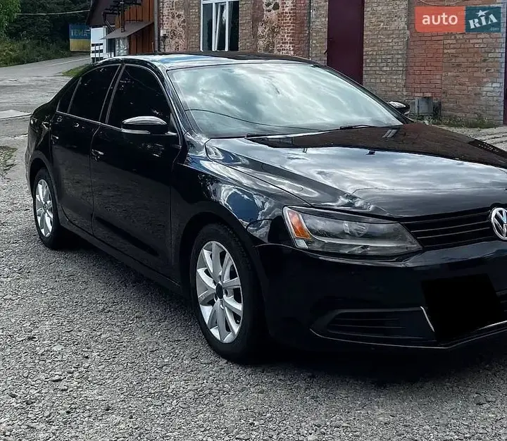 Volkswagen Jetta 2011 photo 3