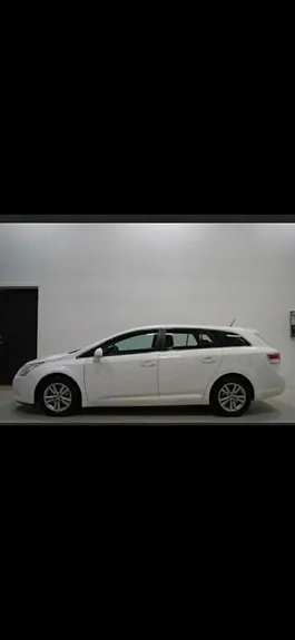 Toyota Avensis 2010 photo 5