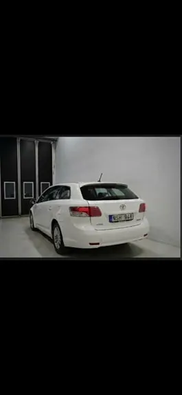 Toyota Avensis 2010 photo 4