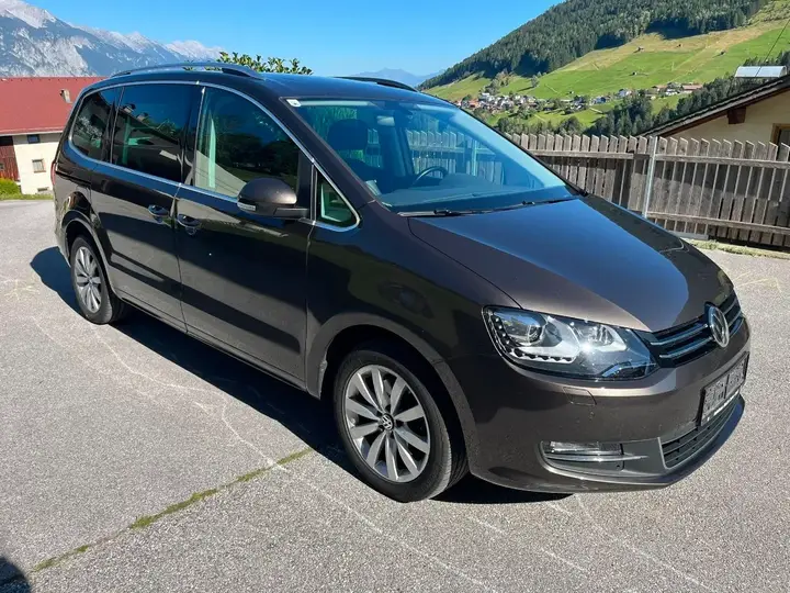 Volkswagen Sharan 2016 photo 2