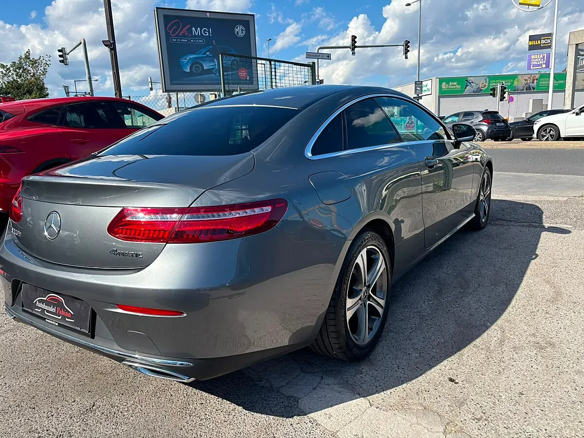 Mercedes-Benz E-Class 2019 photo 3