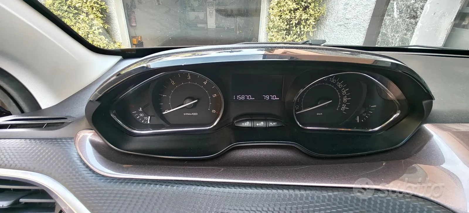 Peugeot 2008 2015 photo 3