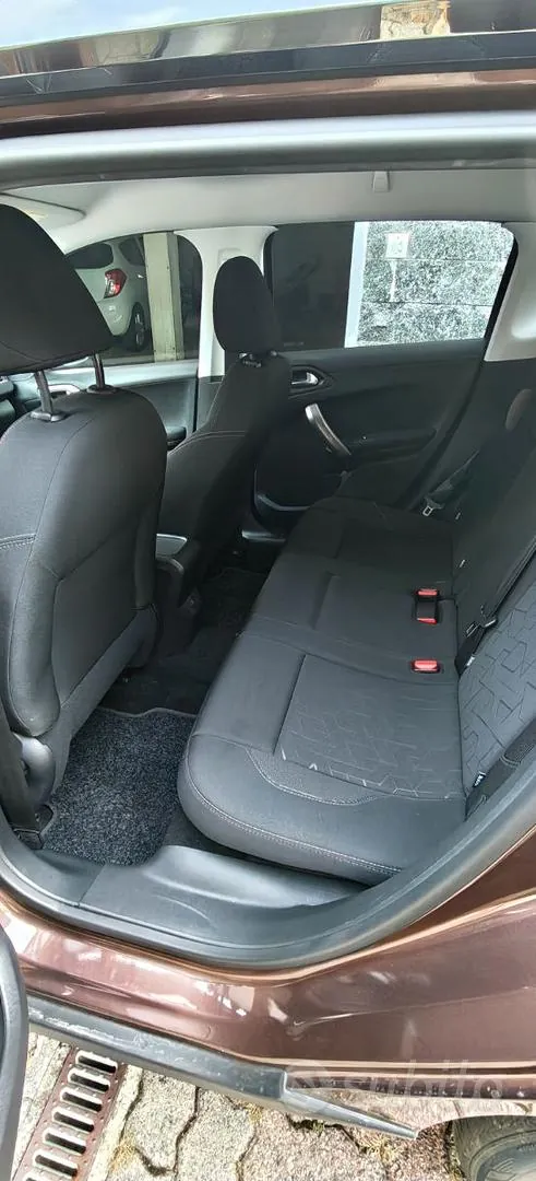 Peugeot 2008 2015 photo 5