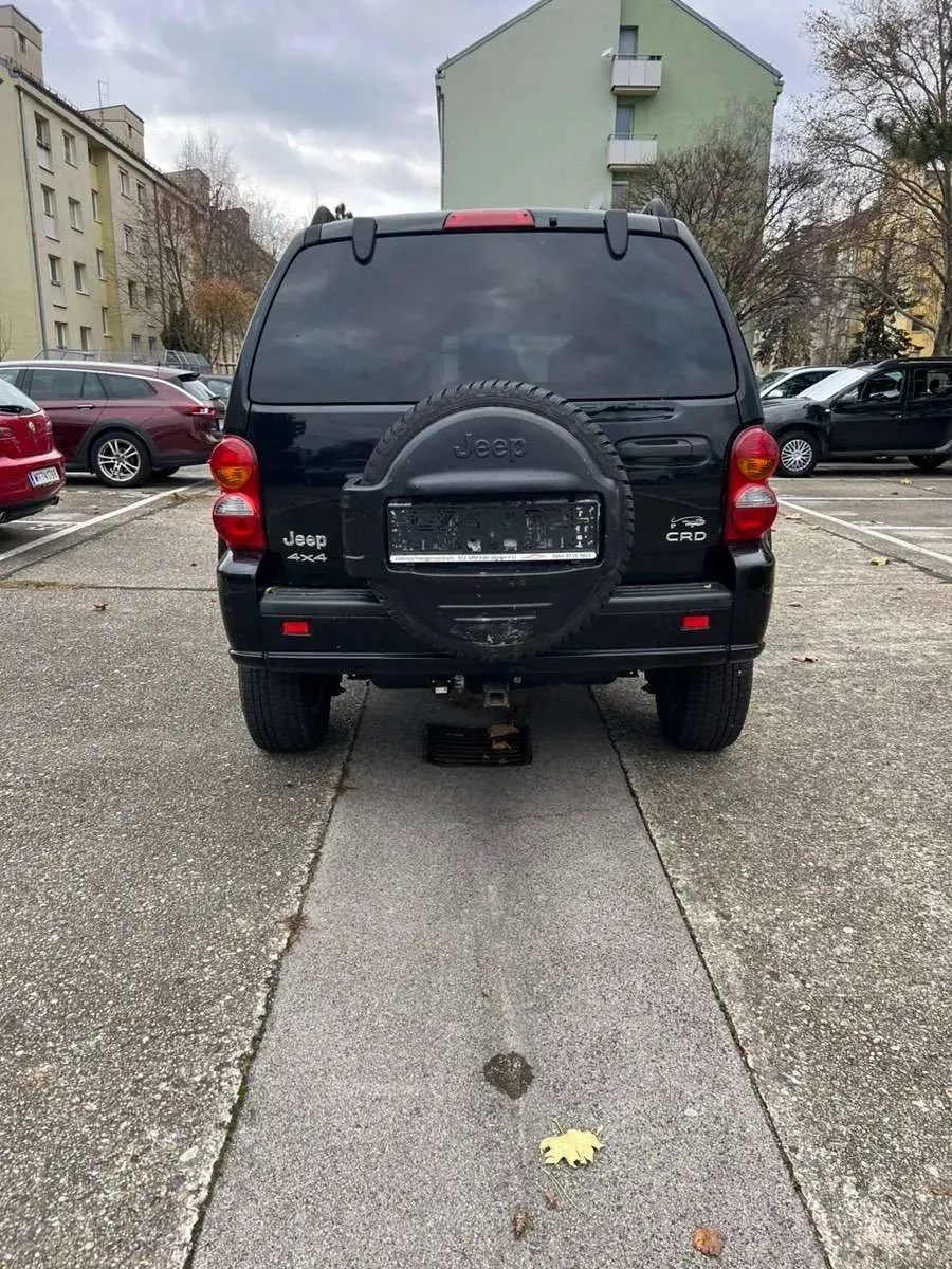 Jeep Cherokee 2003 photo 3