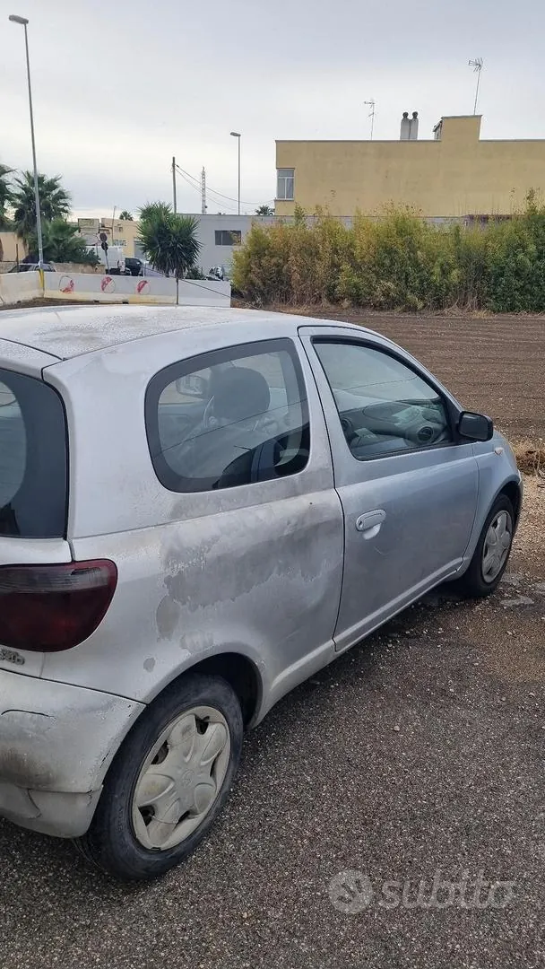 Toyota Yaris 2003 photo 5