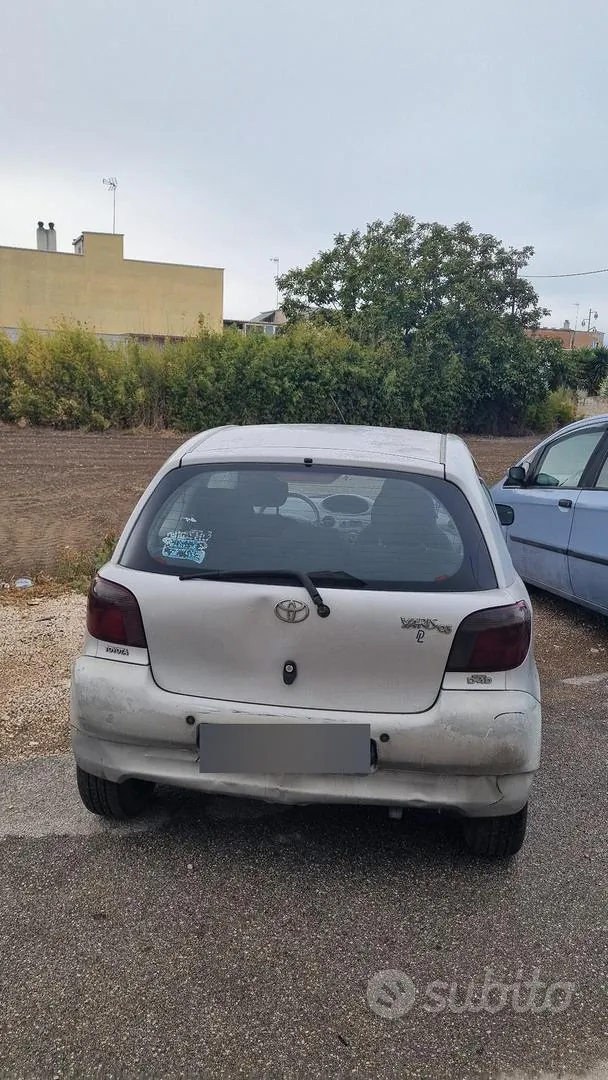 Toyota Yaris 2003 photo 4