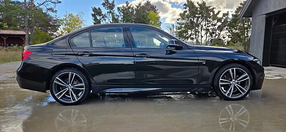 BMW 330I 2016 photo 2