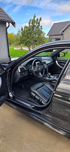 BMW 330I 2016 photo 4