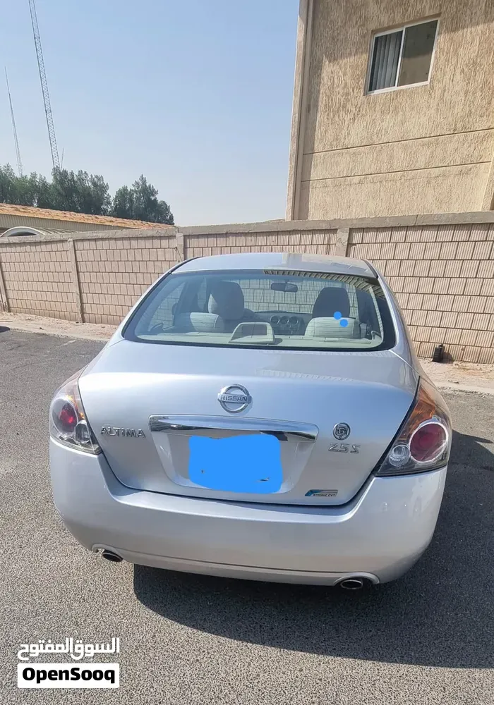 Nissan Altima 2010 photo 5